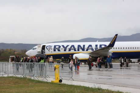Niški aerodrom Niški aerodrom