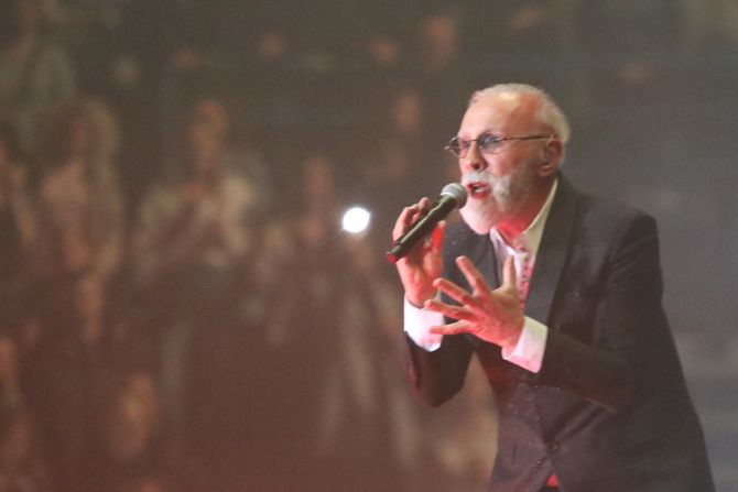 Dino Merlin koncert Dino Merlin koncert