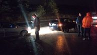 Drama na putu ka Zlatiboru: 6 automobila naletelo na ogromnu rupu, svima uništene gume na vozilima