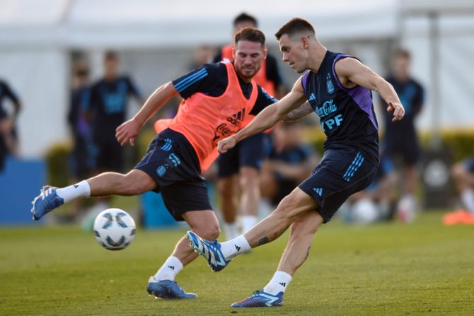 Aleksis Mekalister i Đovani Aleksis Mekalister i Đovani