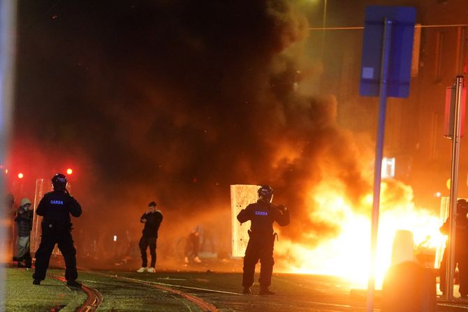 Nasilne demonstracije u Dablinu Irska