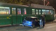 Žena kolima udarila u tramvaj: Saobraćajna nesreća u Bulevaru revolucije