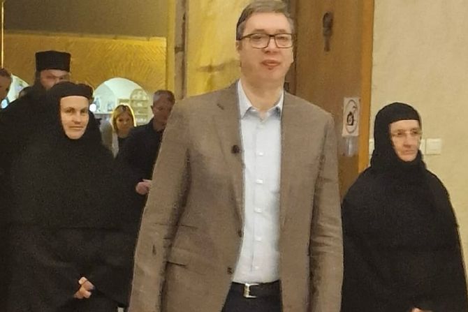 Aleksandar Vučić, manastir Žiča