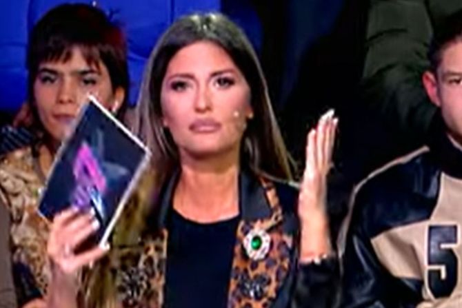 Ana Radulović Ana Radulović