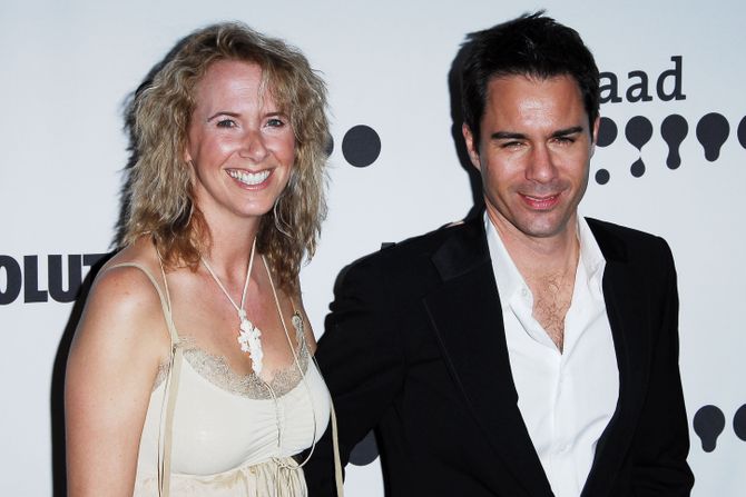 Eric McCormack, Janet