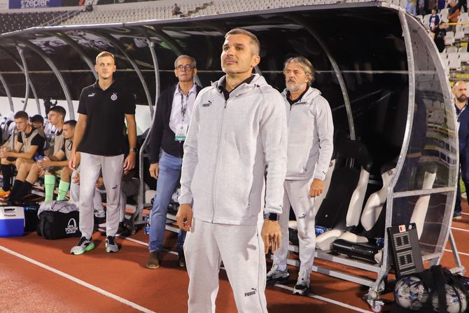 Nenad Stojaković, FK Partizan Nenad Stojaković, FK Partizan