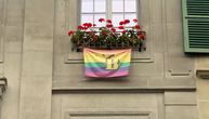 Raport iz Berna: Jang Bojs u LGBT bojama, imaju svoj tramvaj i kafu