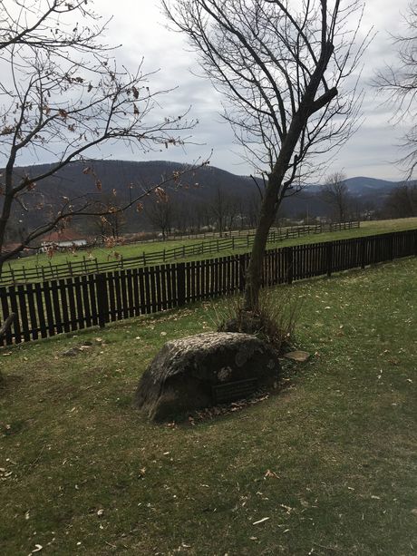 Takovo, crkva brvnara