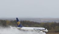 Ryanair 737-8 MAX oštetio 450 metara piste u Bergamu zbog pucanja guma na stajnom trapu