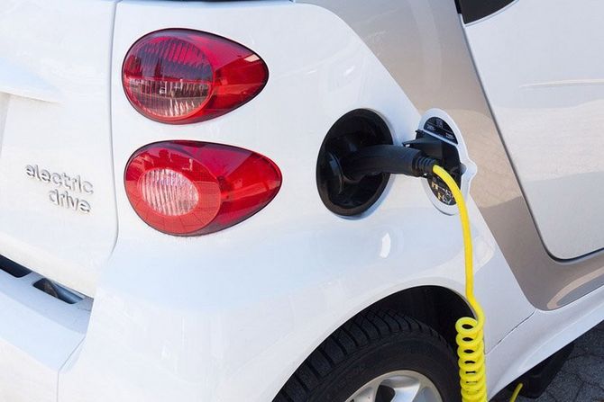 electric-car-punjenje baterija električnih automobila, pumpa electric-car-punjenje baterija električnih automobila, pumpa