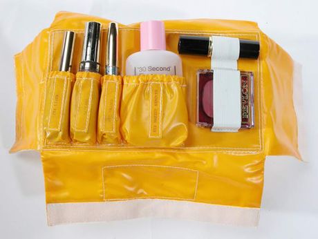 Space make up kit