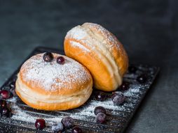 krofne, recept za krofne, slatkiš, poslastica, krofne sa džemom