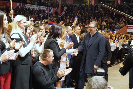 Aleksandar Vučić Užice SNS predizborni skup
