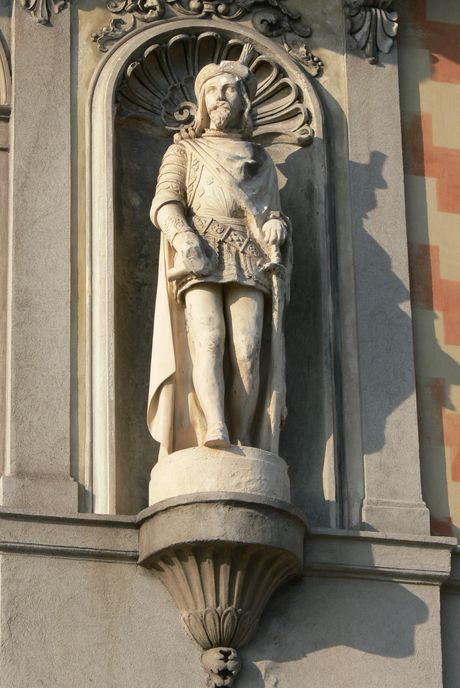 Palata Gopčević, Trst, Italija, Srbi u Trstu