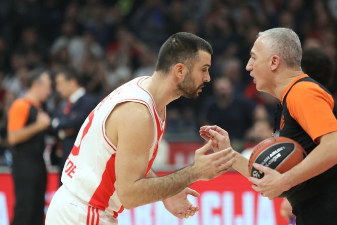 KK Crvena zvezda - KK Efes