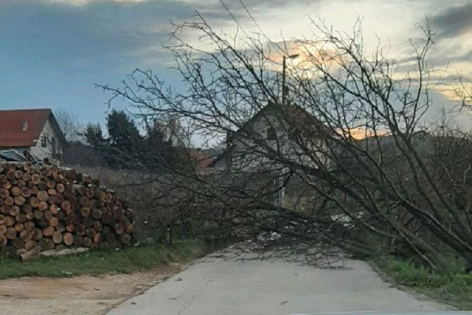 Olujni vetar u Zapadnoj Srbiji