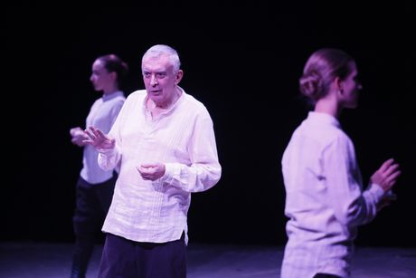 Održana premijera predstave "Krajputaši" u Narodnom pozorištu u Beogradu