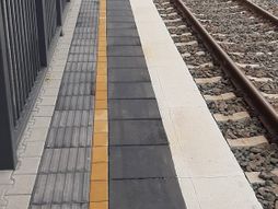 Voz, šine, pruga, vagon, železnička stanica