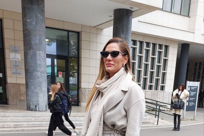 Ana Ćurčić Ana Ćurčić