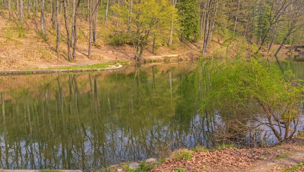 Jezero Trešnja, Avala