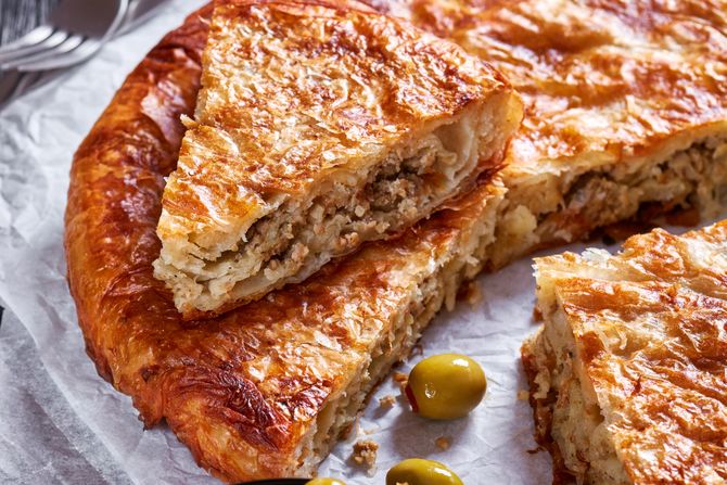 burek, burek sa mesom, doručak, pita sa mesom burek, burek sa mesom, doručak, pita sa mesom
