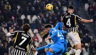 Juventus slavio protiv Napolija, ali zabrinuti u Torinu: Vlahović napustio teren povređen