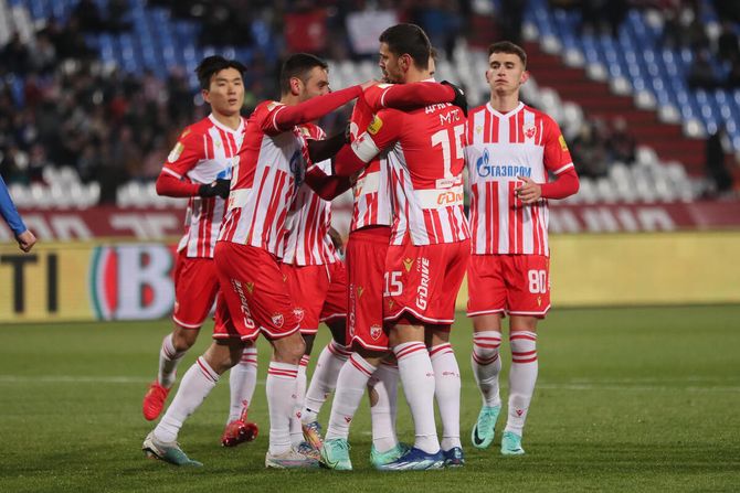 Fudbal Superliga FK Crvena Zvezda FK Mladost iz Lučana Lučani