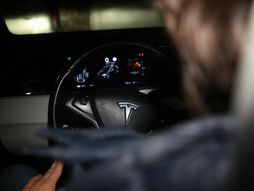 Električni automobili, Tesla