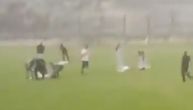 Tragedija: Grom ubio fudbalera (21) tokom utakmice, četvorica povređena