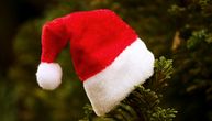 Sale obučen u Deda Mraza i poni Đole svake godine mame osmehe stanovnicima Borče