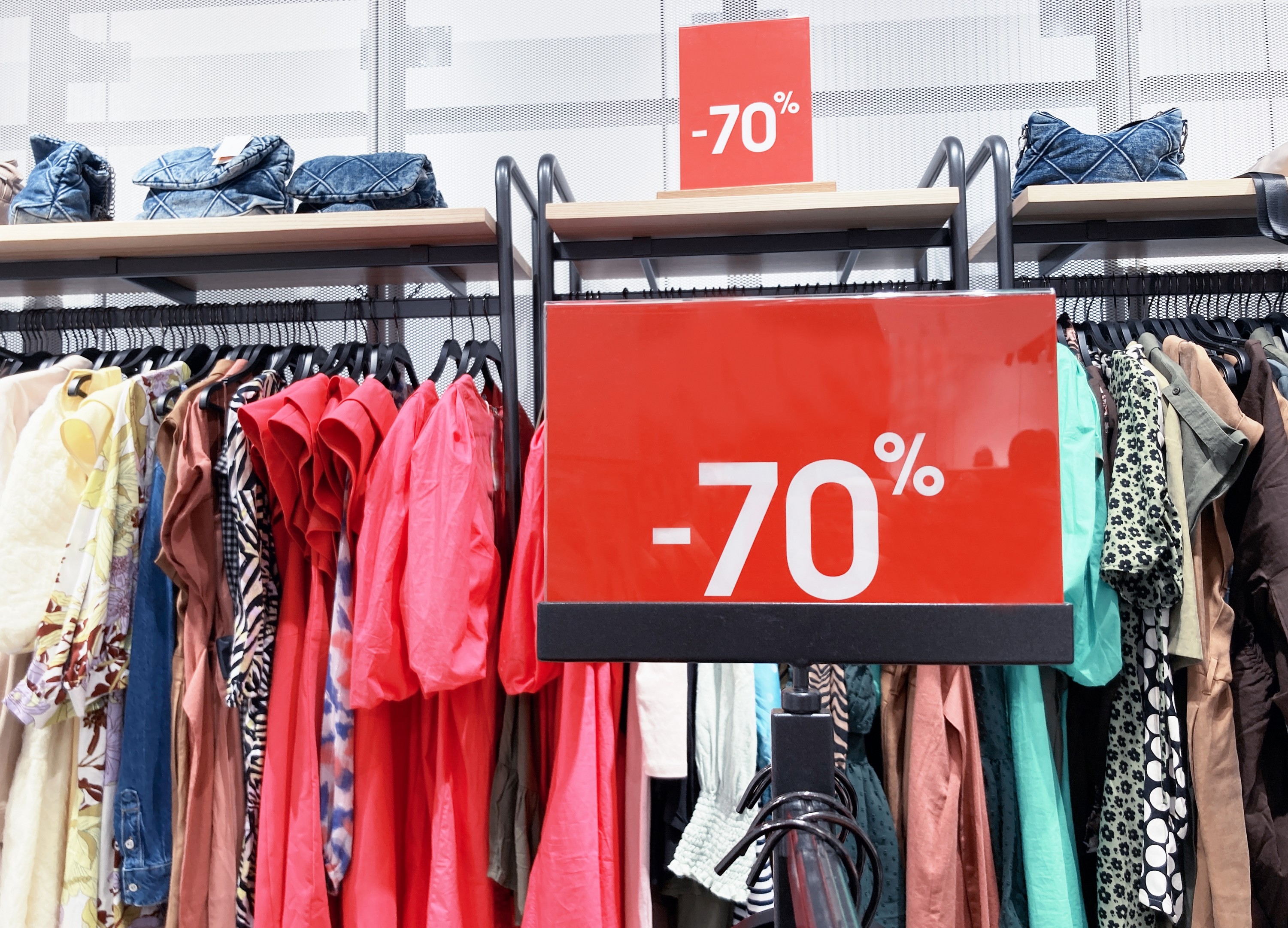 Kraj lažnim sniženjima u Srbiji: Nova pravila za trgovce - evo kako će se od sada računati popusti