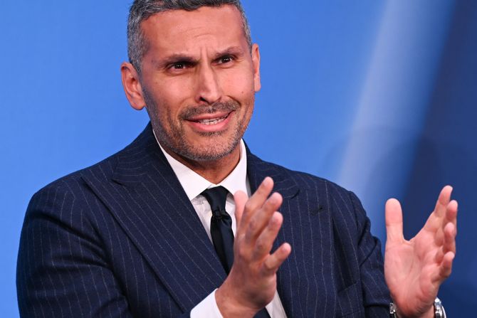 Haldun Al Mubarak, Khaldoon Al Mubarak