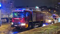 Požar u Novom Sadu: Zapalio se strujni ormarić, cela zgrada u dimu, na terenu vatrogasci