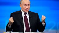 Kakva jaja voli i kako se bori sa stresom: Putinove bizarne izjave sa konferencije