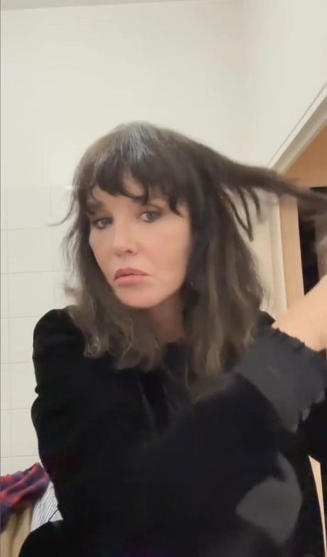 Izabel Ađani Izabel Ađani
