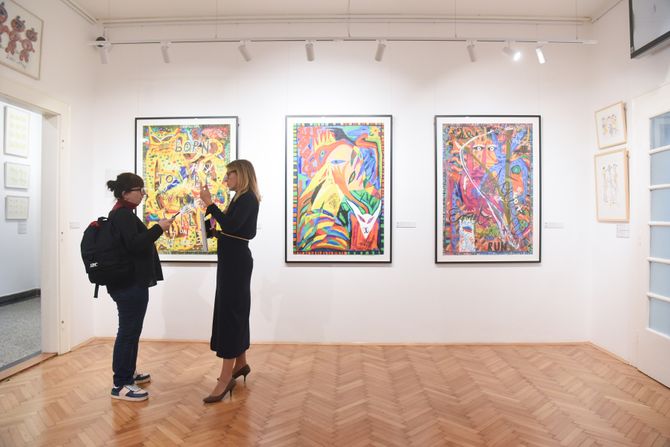 Otvorena izložba „Art brut. Radovi iz kolekcije Infeld“ u Muzeju naivne i marginalne umetnosti