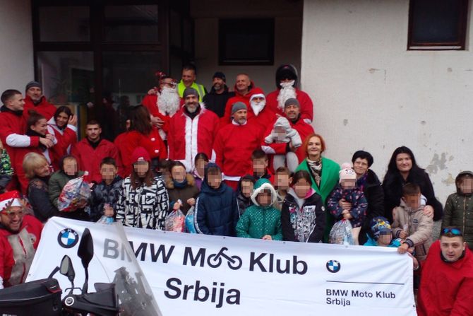 Bmw motoklub paketići za decu