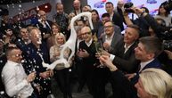 Otvoren šampanjac odmah posle Vučićevog obraćanja: Veliko slavlje u štabu SNS-a
