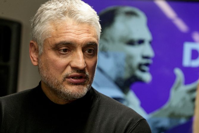 JOVANOVIĆ VUČIĆ ČESTITKA JOVANOVIĆ VUČIĆ ČESTITKA