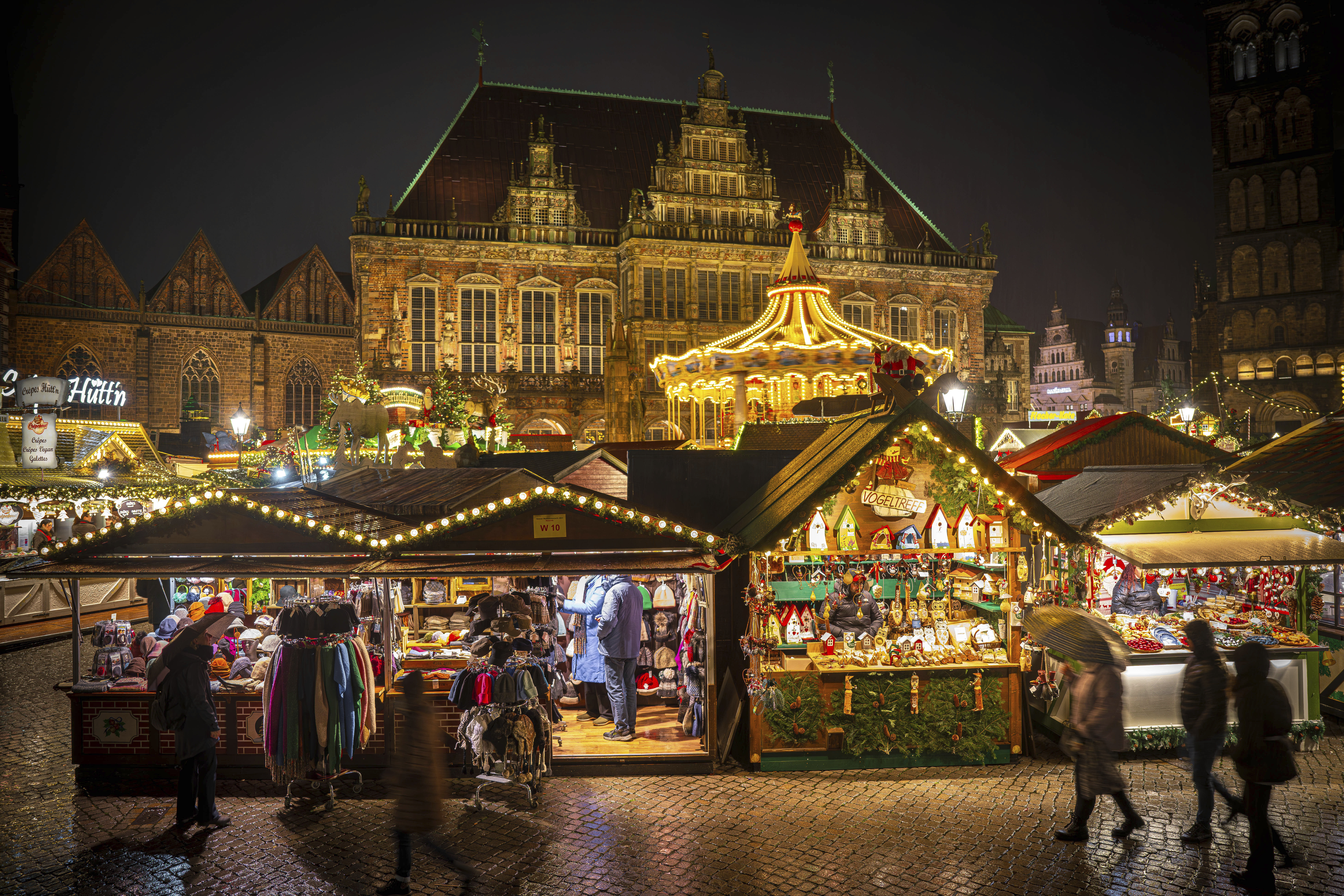 Planirali napad na božićni sajam, poznati jezivi detalji: Petorica uhapšena u Nemačkoj