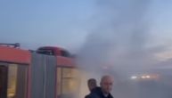 Dim kulja iz gradskog autobusa, putnici evakuisani: 511 ponovo u plamenu na Obrenovačkom putu