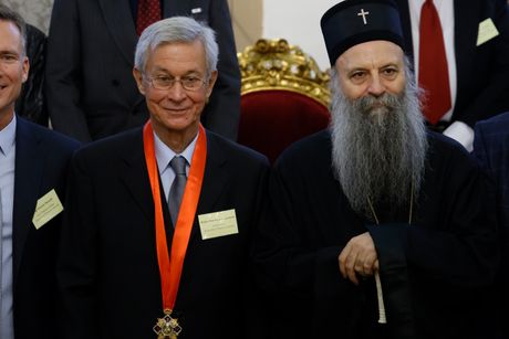 Srpski arhijerejski sinod odlikovao je Zadužbinu Nikole Spasića odlikovanjem SPC - Ordenom Svetog kralja Milutina
