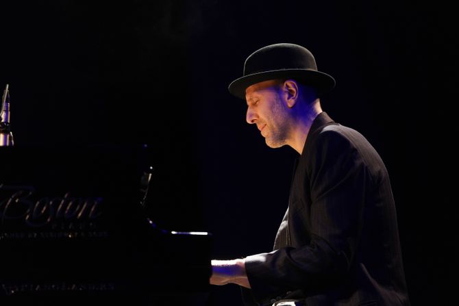 Andrija Pavlović iz sastava LP Duo održao solo koncert Domu omladine Beograda