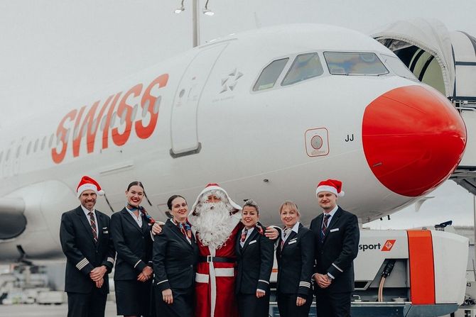 Svis Er Swiss Air Švajcarska aviokompanija Nova godina Deda Mraz