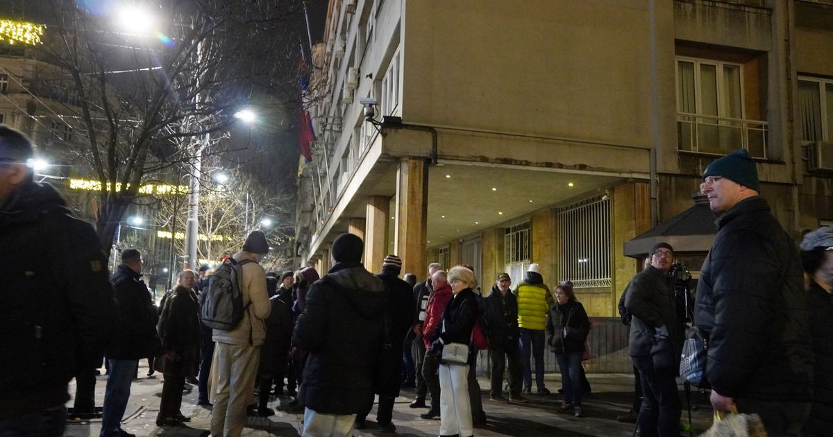 Ispred RIK-a održan šesti protest koalicije SPN