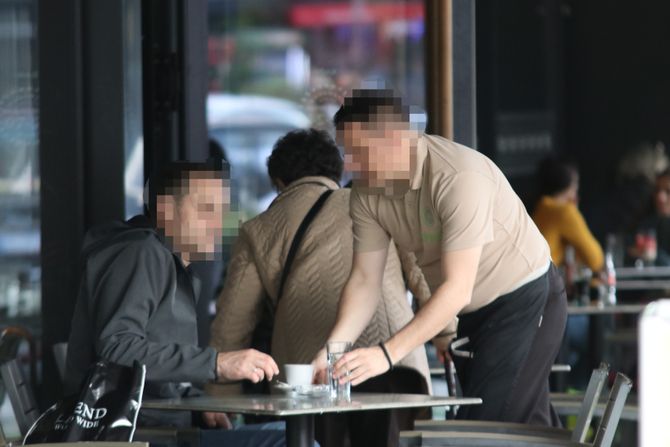 Posao konobara proglašen najstresnijim na svetu Posao konobara proglašen najstresnijim na svetu