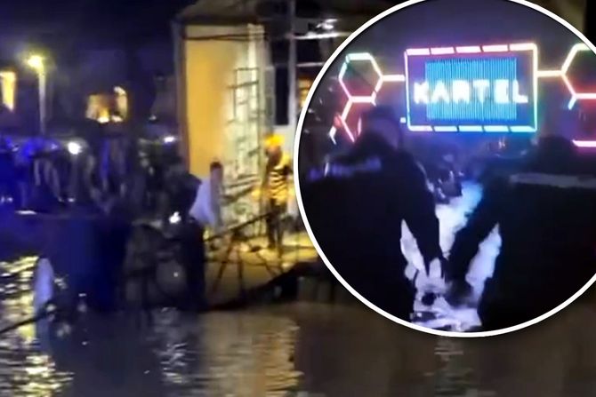 Splav Kartel krenuo da tone Splav Kartel krenuo da tone