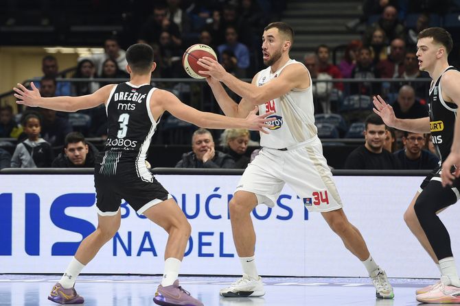 Savo Drezgić, Kenan Kamenjaš i Balša Koprivica, KK Partizan - KK Studentski centar