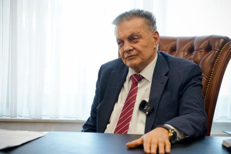 Profesor Dr. Milovan Bojić