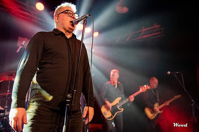 Rok grupa Fit održala koncert u Domu omladine Beograda Rok grupa Fit održala koncert u Domu omladine Beograda